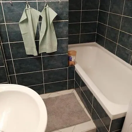 Apartman 2 Bedrooms Close Vysehrad - Congress Centrum