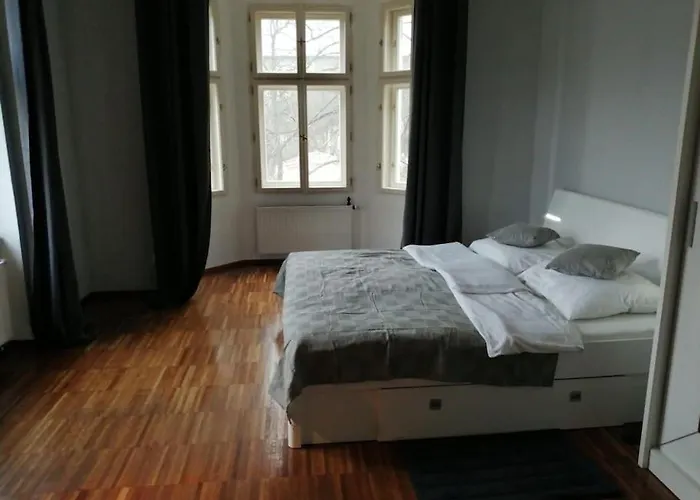 2 Bedrooms Close Vysehrad - Congress Centrum Daire