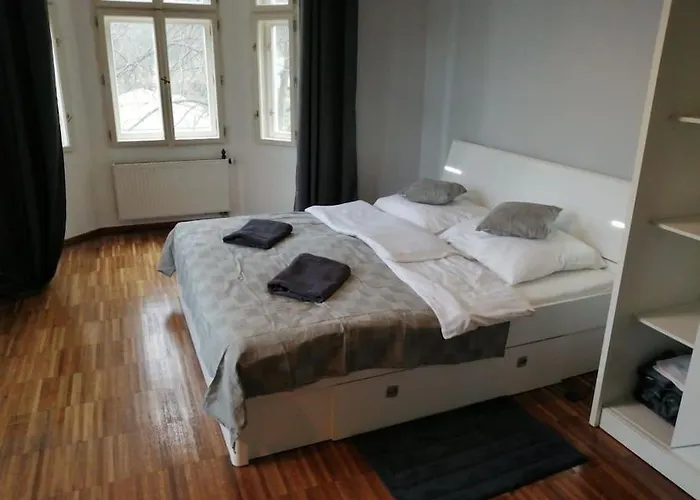 2 Bedrooms Close Vysehrad - Congress Centrum Daire Prag