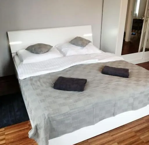 2 Bedrooms Close Vysehrad - Congress Centrum Prag