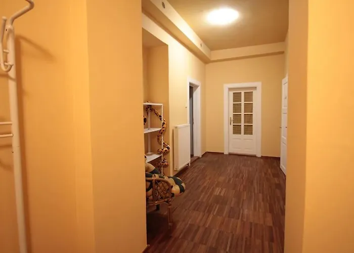 2 Bedrooms Close Vysehrad - Congress Centrum Daire Prag