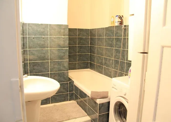 Daire 2 Bedrooms Close Vysehrad - Congress Centrum *