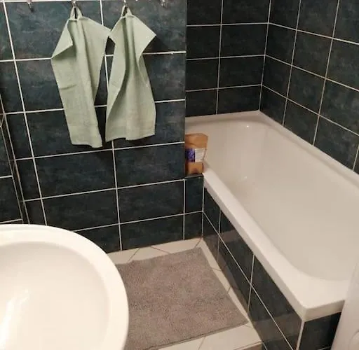 Appartement 2 Bedrooms Close Vysehrad - Congress Centrum