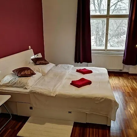 2 Bedrooms Close Vysehrad - Congress Centrum *