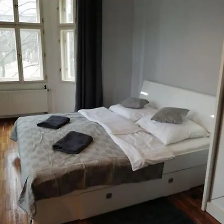 Lägenhet 2 Bedrooms Close Vysehrad - Congress Centrum *