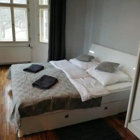 2 Bedrooms Close Vysehrad - Congress Centrum 아파트 프라하